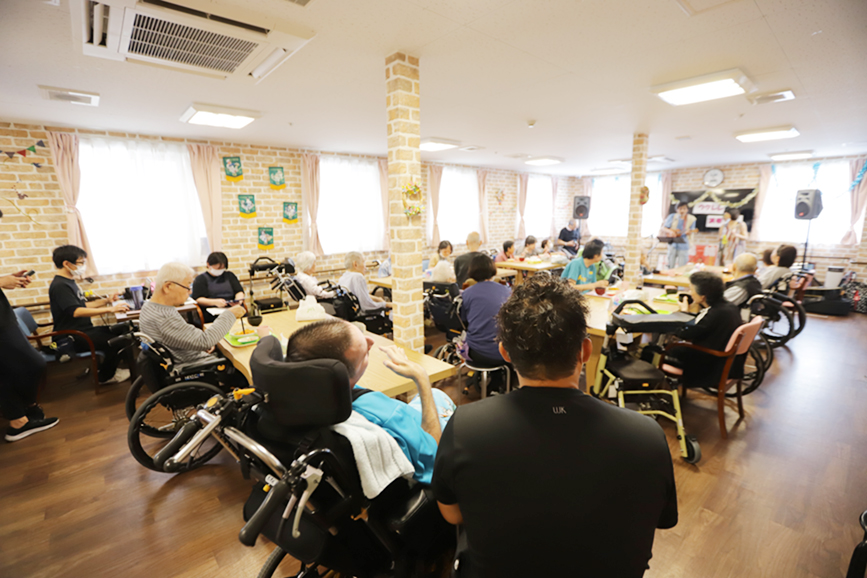 住宅型有料老人ホーム
ドリームフィールド名東
